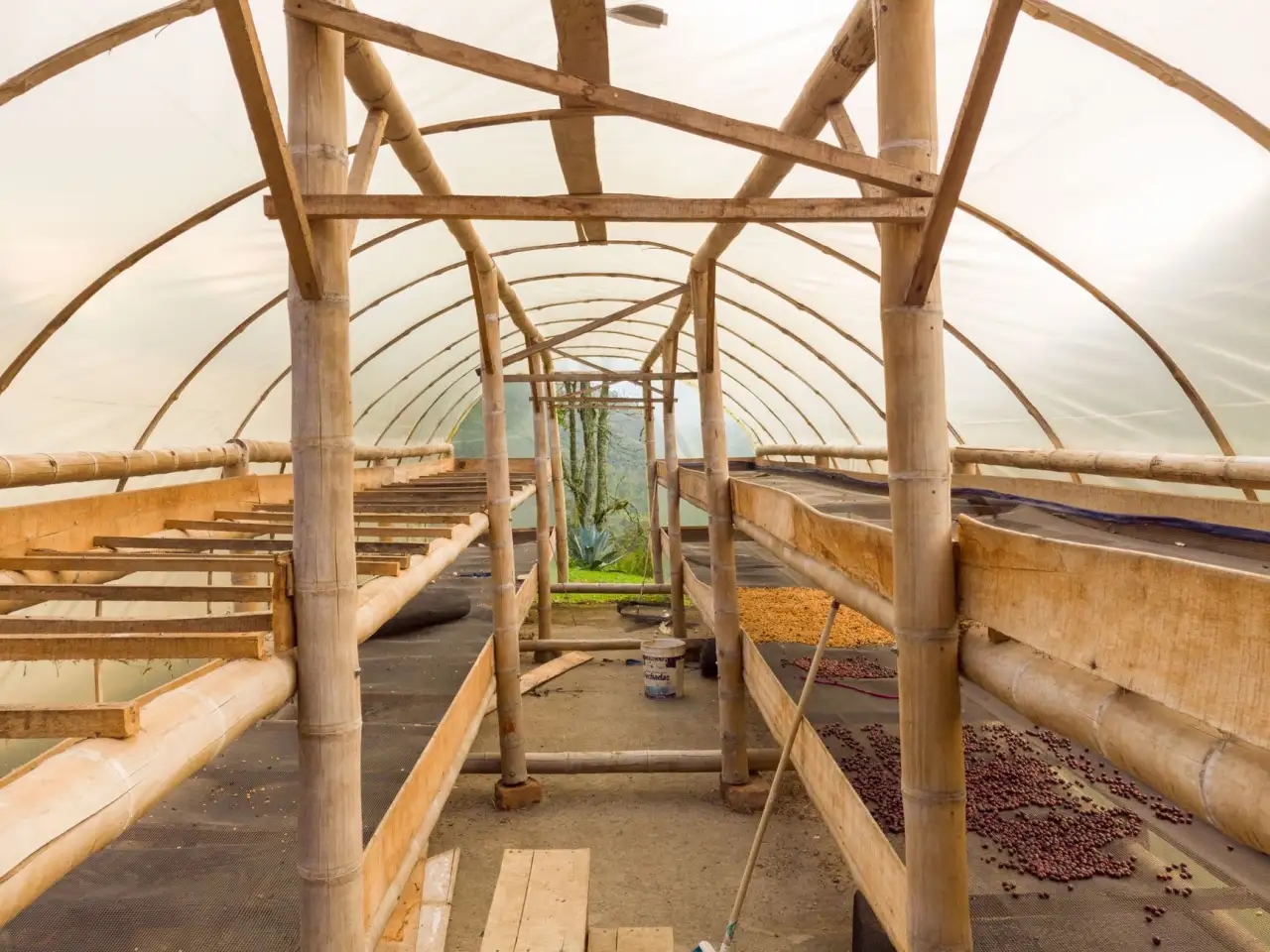 2024年会议摄像头选购指南：全向麦与会议音响的搭配方案